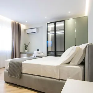 Mina Luxury , Tirana Albania